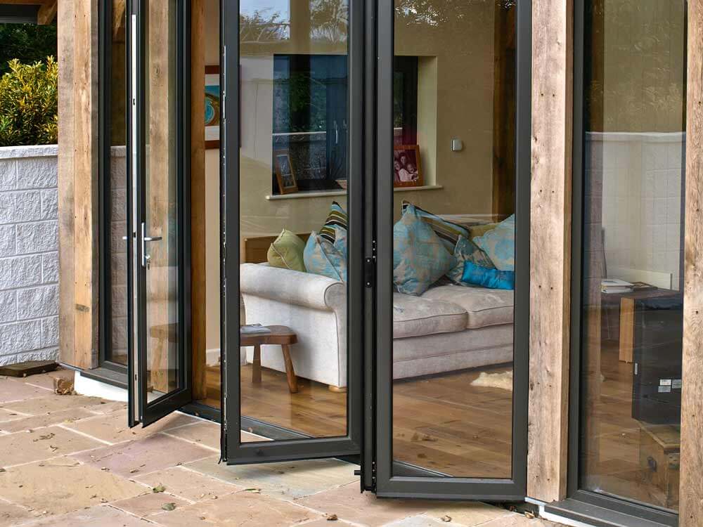 local bifold door supplier hampshire